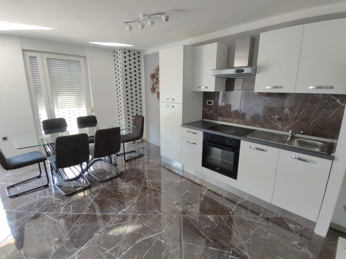 Modern Apartment Ana Rovinj Eksteriør bilde